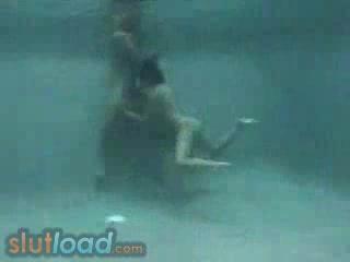 Подводная любовь